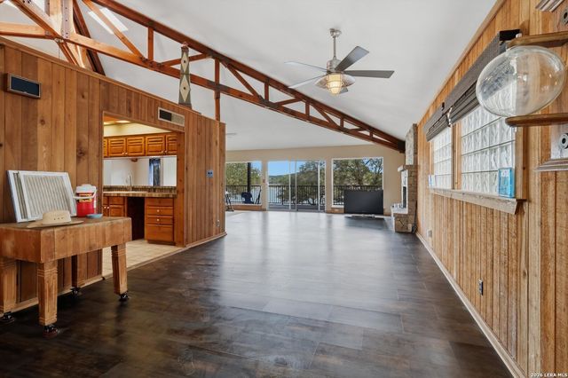 570 Rimrock Pass, Canyon Lake, TX 78133