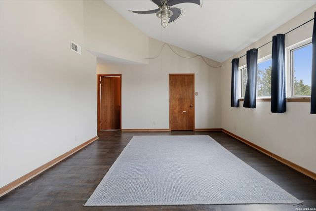 570 Rimrock Pass, Canyon Lake, TX 78133