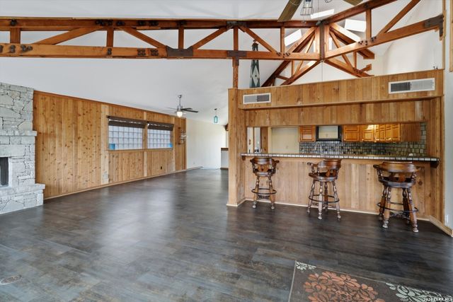 570 Rimrock Pass, Canyon Lake, TX 78133