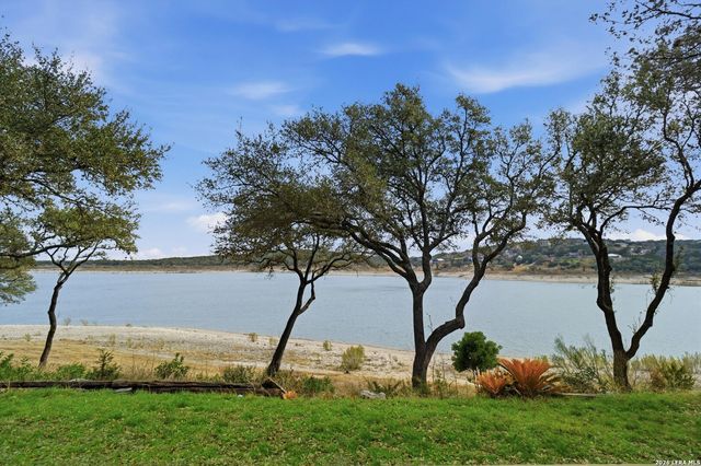 570 Rimrock Pass, Canyon Lake, TX 78133