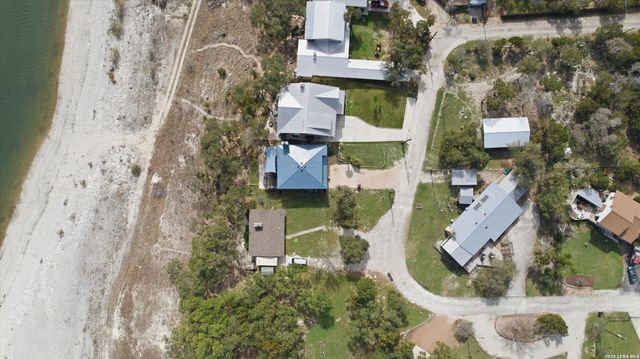 570 Rimrock Pass, Canyon Lake, TX 78133