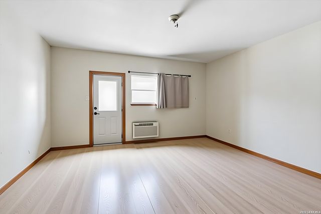 570 Rimrock Pass, Canyon Lake, TX 78133