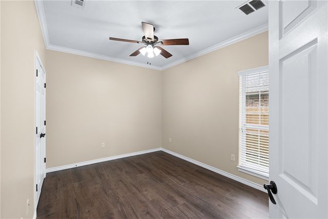 1006 Meadow Wood, Caldwell, TX 77836