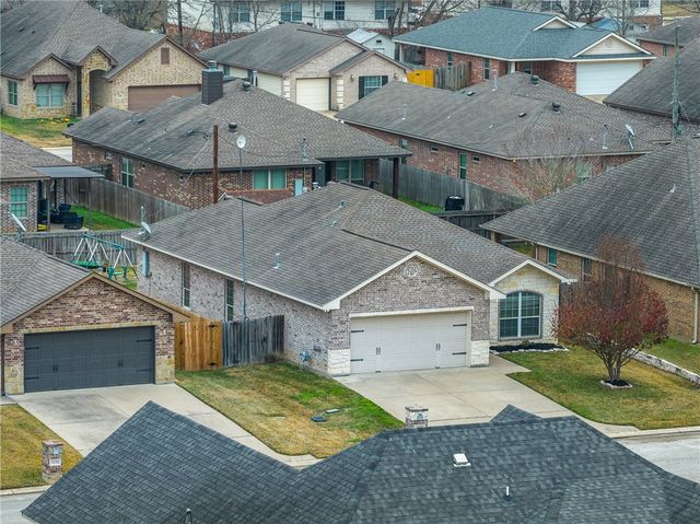 1006 Meadow Wood, Caldwell, TX 77836