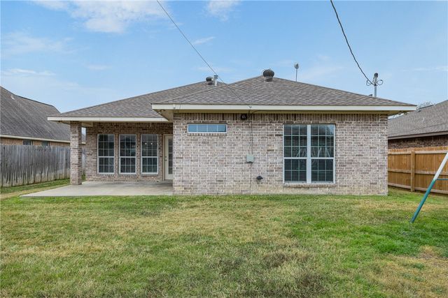 1006 Meadow Wood, Caldwell, TX 77836