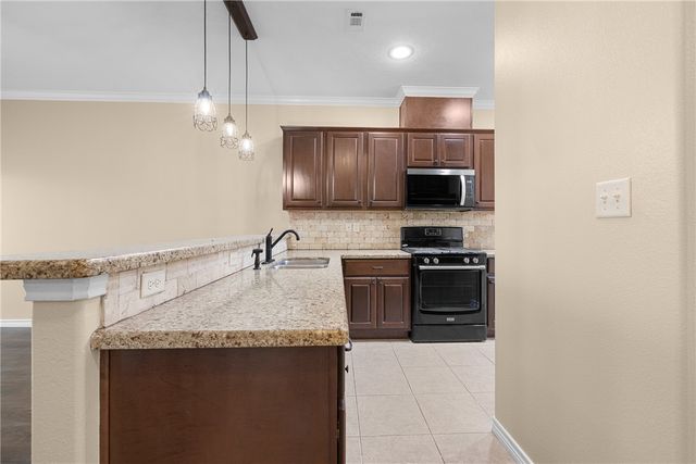 1006 Meadow Wood, Caldwell, TX 77836