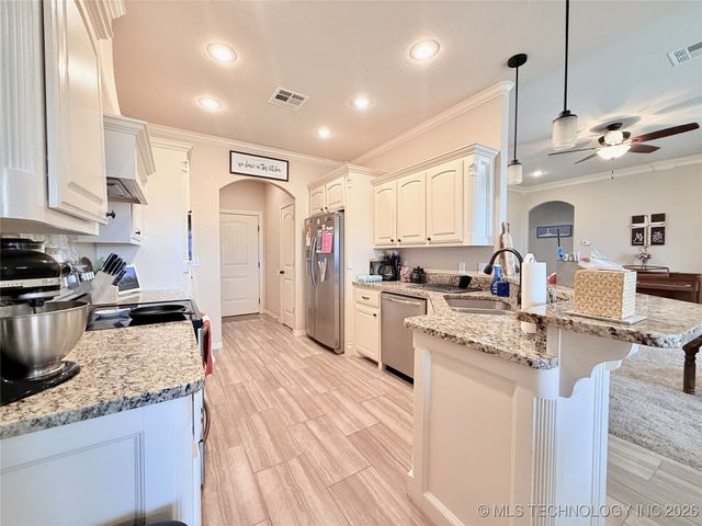 7004 S 4th Street W, Muskogee, OK 74401