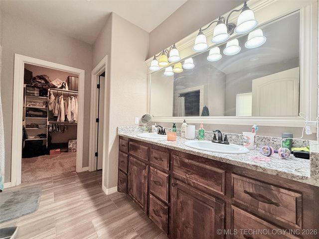 7004 S 4th Street W, Muskogee, OK 74401