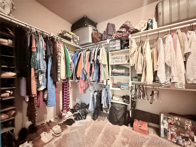 7004 S 4th Street W, Muskogee, OK 74401