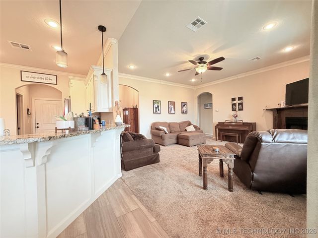 7004 S 4th Street W, Muskogee, OK 74401