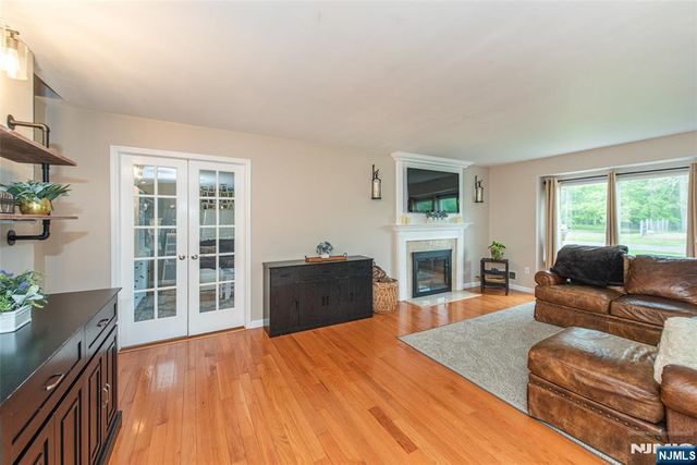 3 Freedom Court, Montville Township, NJ 07045