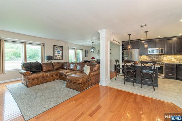 3 Freedom Court, Montville Township, NJ 07045
