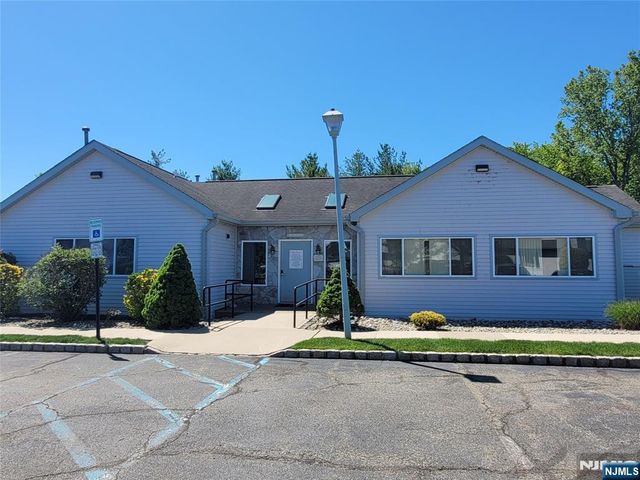 3 Freedom Court, Montville Township, NJ 07045