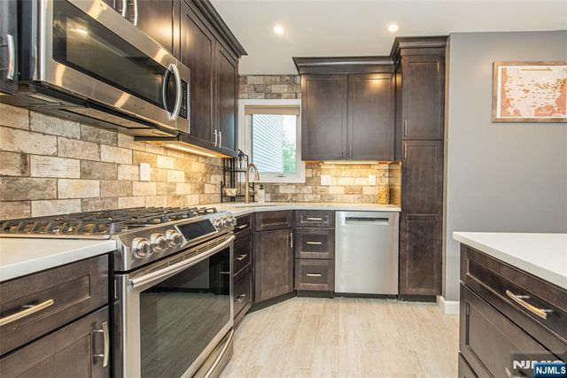 3 Freedom Court, Montville Township, NJ 07045