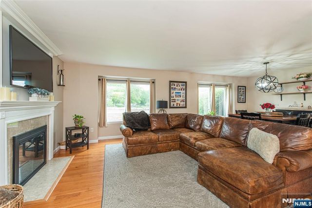 3 Freedom Court, Montville Township, NJ 07045
