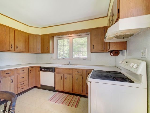 24 George St, Mine Hill Twp., NJ 07803