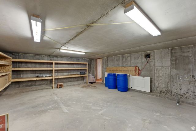 75 S HILLSIDE DR, Elk Ridge, UT 84651