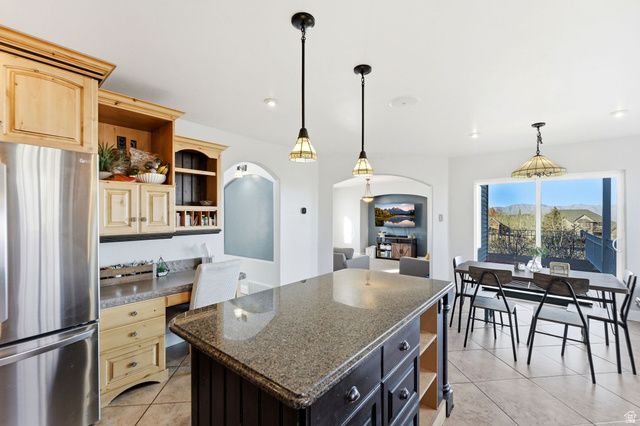 75 S HILLSIDE DR, Elk Ridge, UT 84651