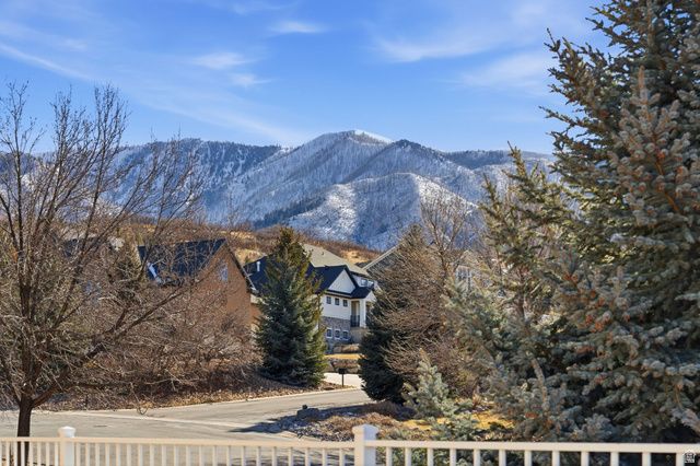 75 S HILLSIDE DR, Elk Ridge, UT 84651