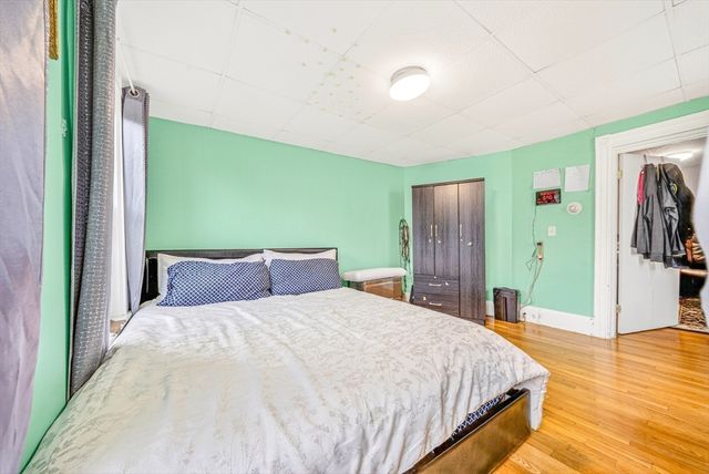 39 Derby St, Somerville, MA 02145