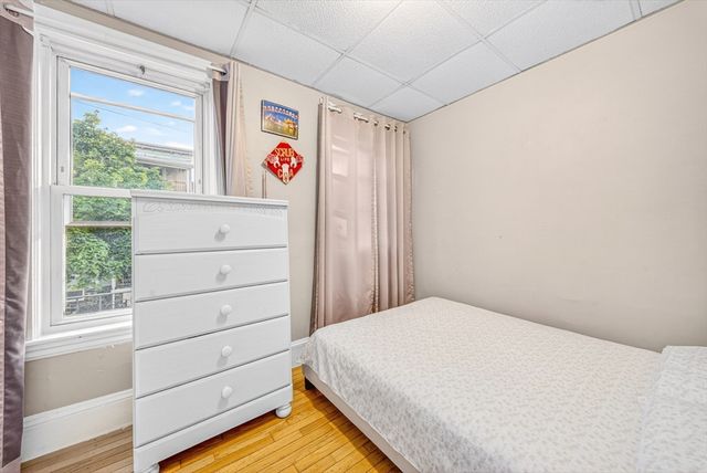 39 Derby St, Somerville, MA 02145
