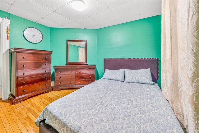 39 Derby St, Somerville, MA 02145