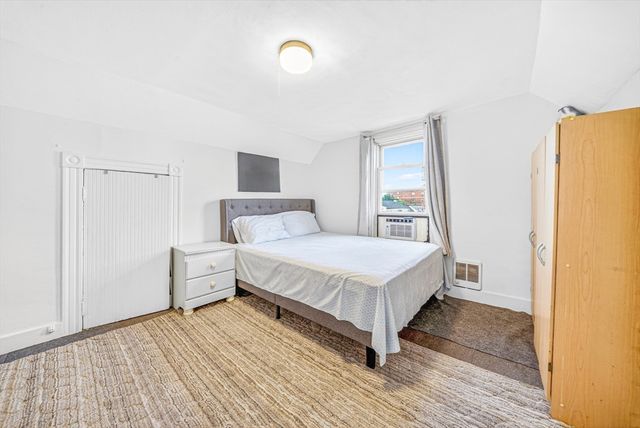 39 Derby St, Somerville, MA 02145
