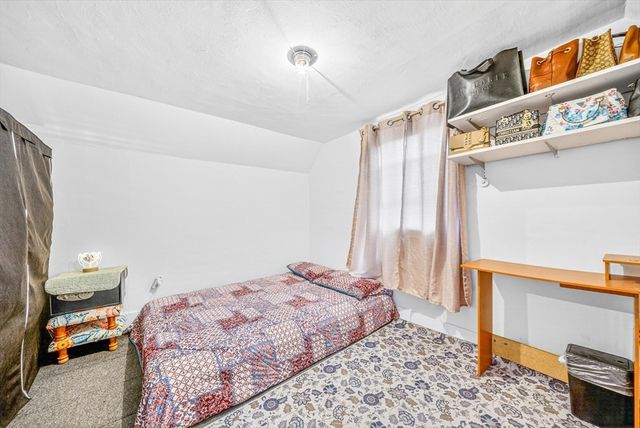 39 Derby St, Somerville, MA 02145