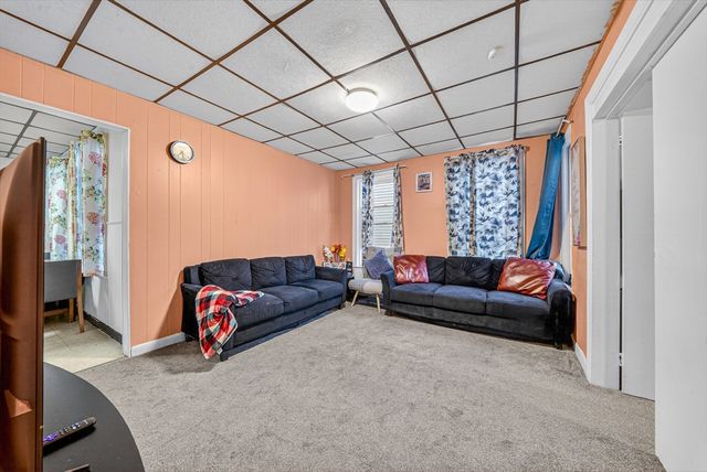 39 Derby St, Somerville, MA 02145