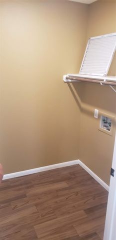 222 Canterbury Drive, Conroe, TX 77303