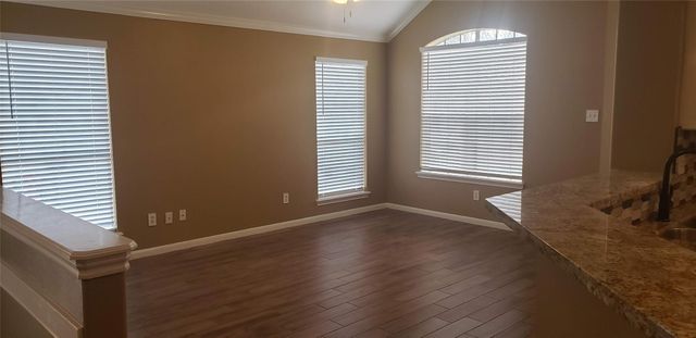222 Canterbury Drive, Conroe, TX 77303