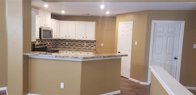 222 Canterbury Drive, Conroe, TX 77303