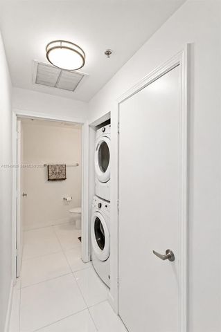 601 NE 36th St 3011, Miami, FL 33137
