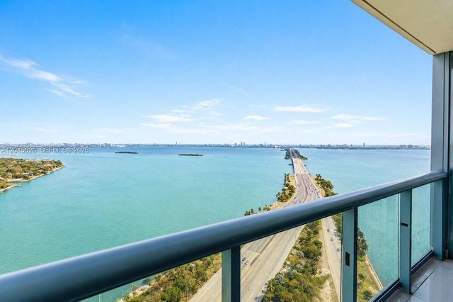 601 NE 36th St 3011, Miami, FL 33137