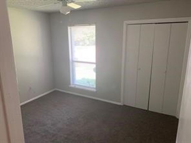2518 Highgate Drive, Arlington, TX 76016