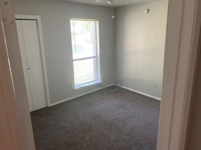 2518 Highgate Drive, Arlington, TX 76016