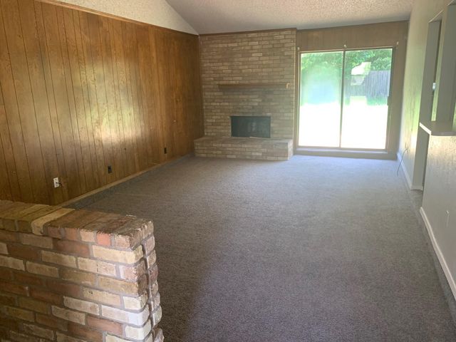 2518 Highgate Drive, Arlington, TX 76016