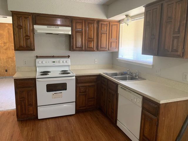 2518 Highgate Drive, Arlington, TX 76016