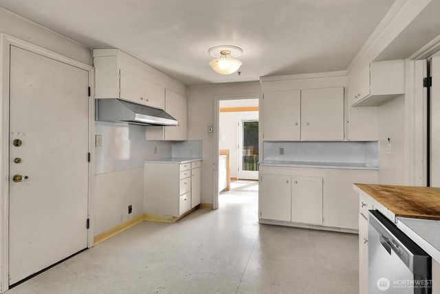 4719 NE Park Place, Seattle, WA 98115