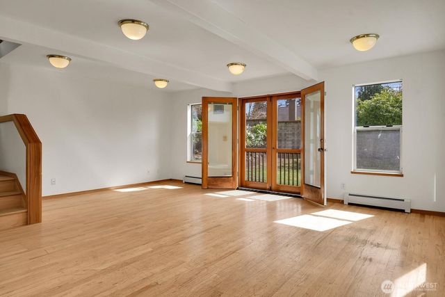 4719 NE Park Place, Seattle, WA 98115