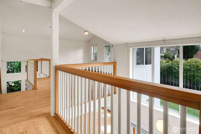 4719 NE Park Place, Seattle, WA 98115