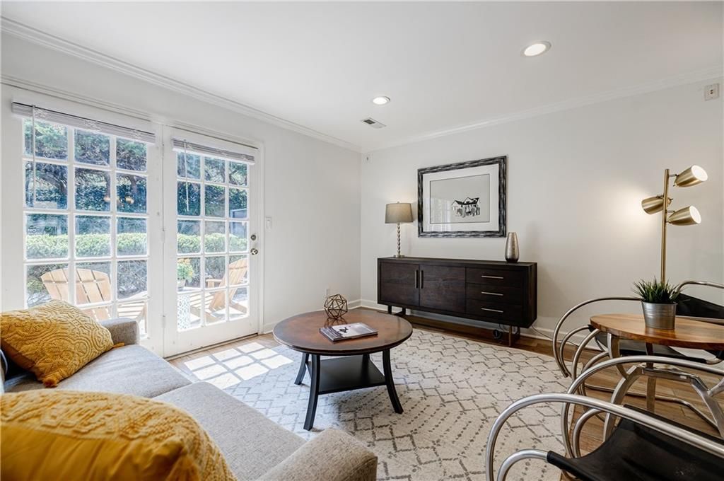 1106 Hampton NE Way, Atlanta, GA 30324