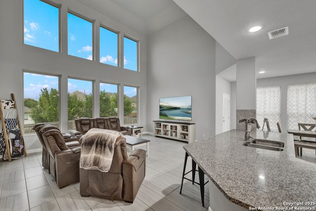 907 Highland-Vista, New Braunfels, TX 78130