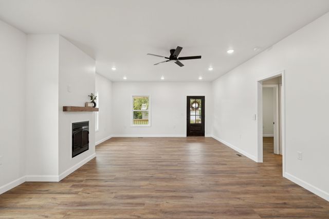 404 W 4th Ave, Hohenwald, TN 38462