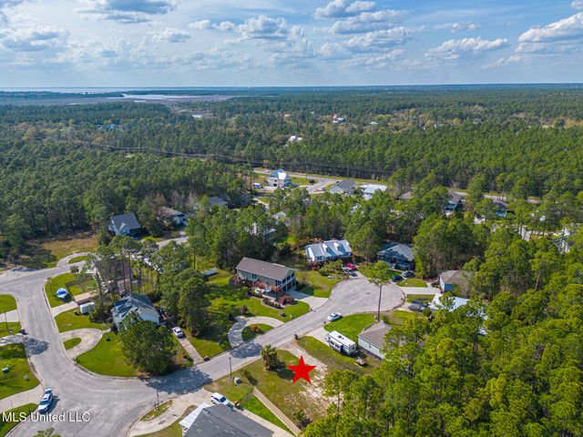 814 Deer Trail Lane, Pass Christian, MS 39571