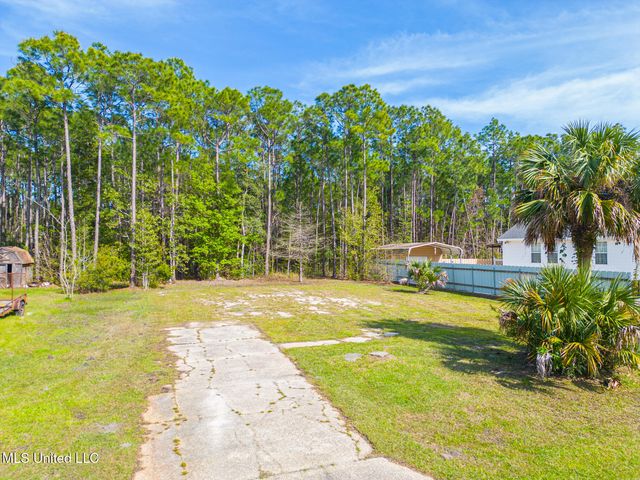 814 Deer Trail Lane, Pass Christian, MS 39571