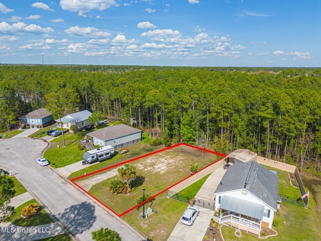 814 Deer Trail Lane, Pass Christian, MS 39571