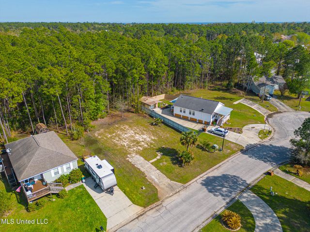 814 Deer Trail Lane, Pass Christian, MS 39571