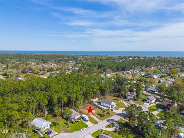 814 Deer Trail Lane, Pass Christian, MS 39571