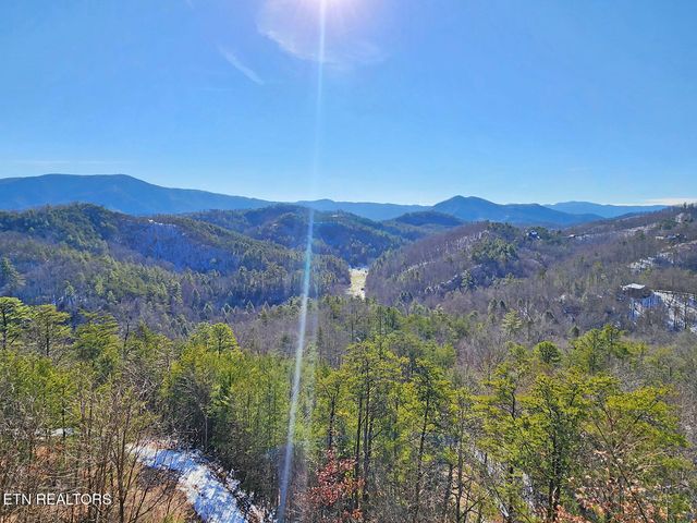 2834 White Oak Ridge Lane, Sevierville, TN 37862